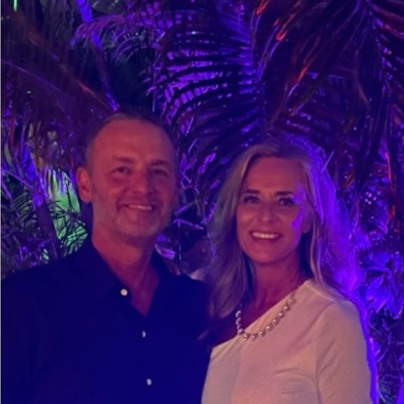 Meet Your Posher - Picture 3 of 4